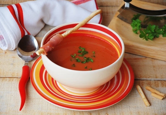 zupa-pomidorowa-z-grissini-2.jpg ZWZ WINIARY