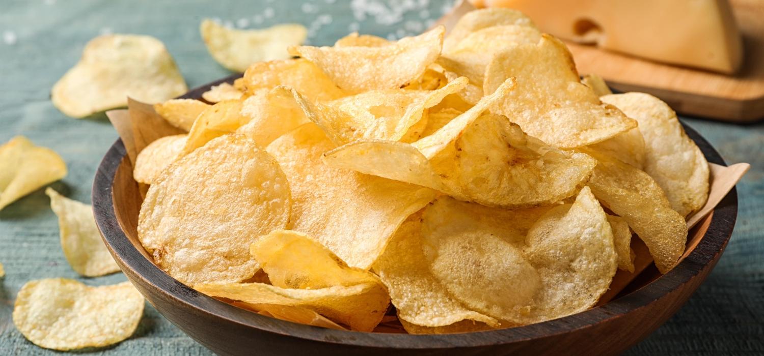 Jak zrobić domowe chipsy ziemniaczane? | Porady i inspiracje Winiary
