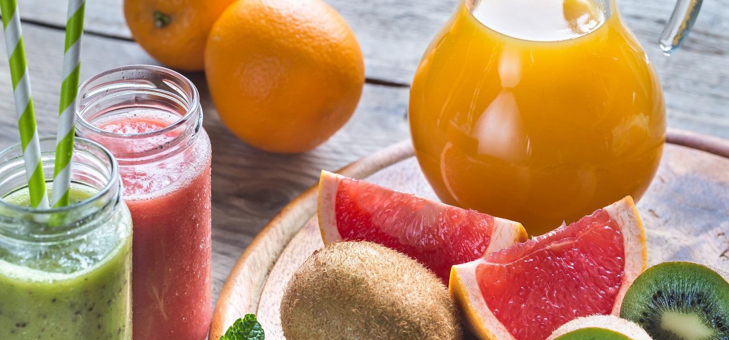Czym wzbogacić smoothie owocowe — najpyszniejsze dodatki