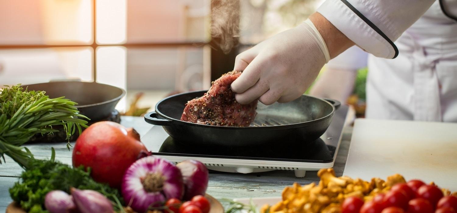 Jak przygotować mięso by było miękkie i soczyste? 