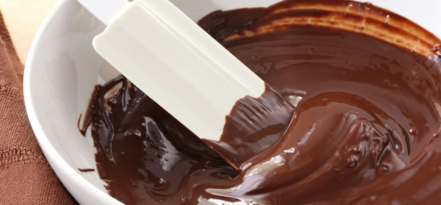 kuwertura - domowy sposób na polewę czekoladową