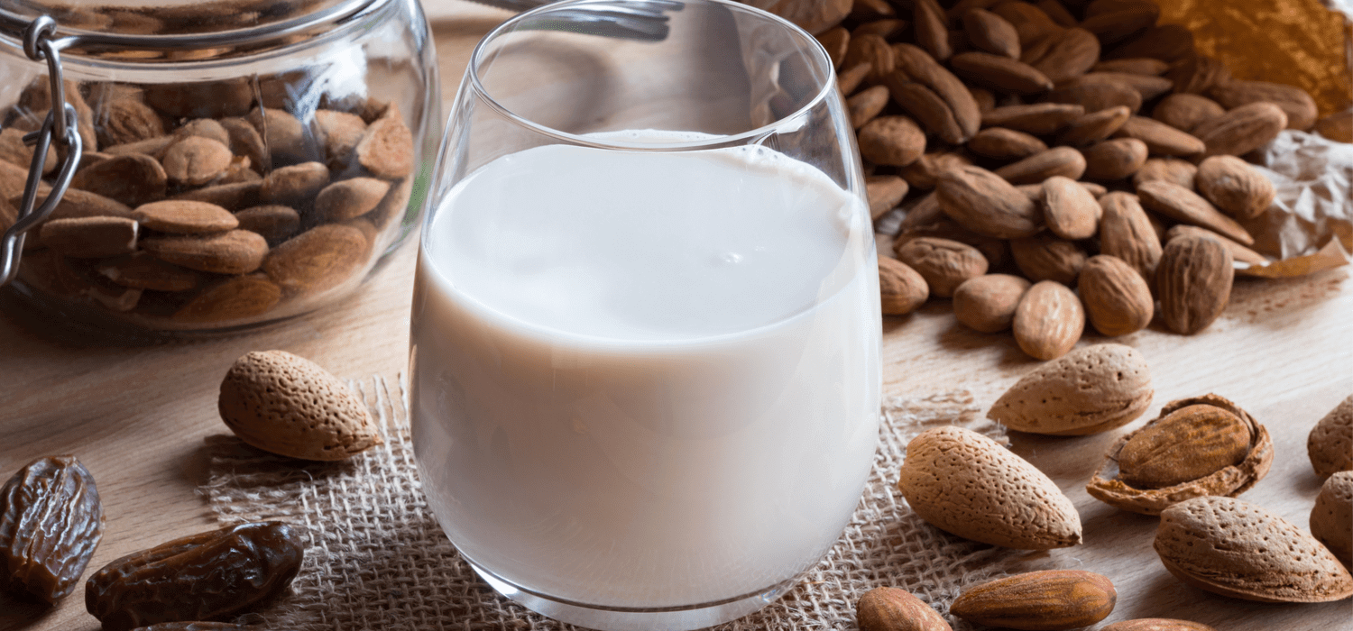 Domowe mleka roślinne – jak je przygotować?