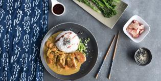 https://www.winiary.pl/sites/default/files/styles/simplycook_recipe_315_158/public/2023-11/ChickenKatsuCurry_OH.jpg?h=78aab1d8&itok=5QZoTsmJ